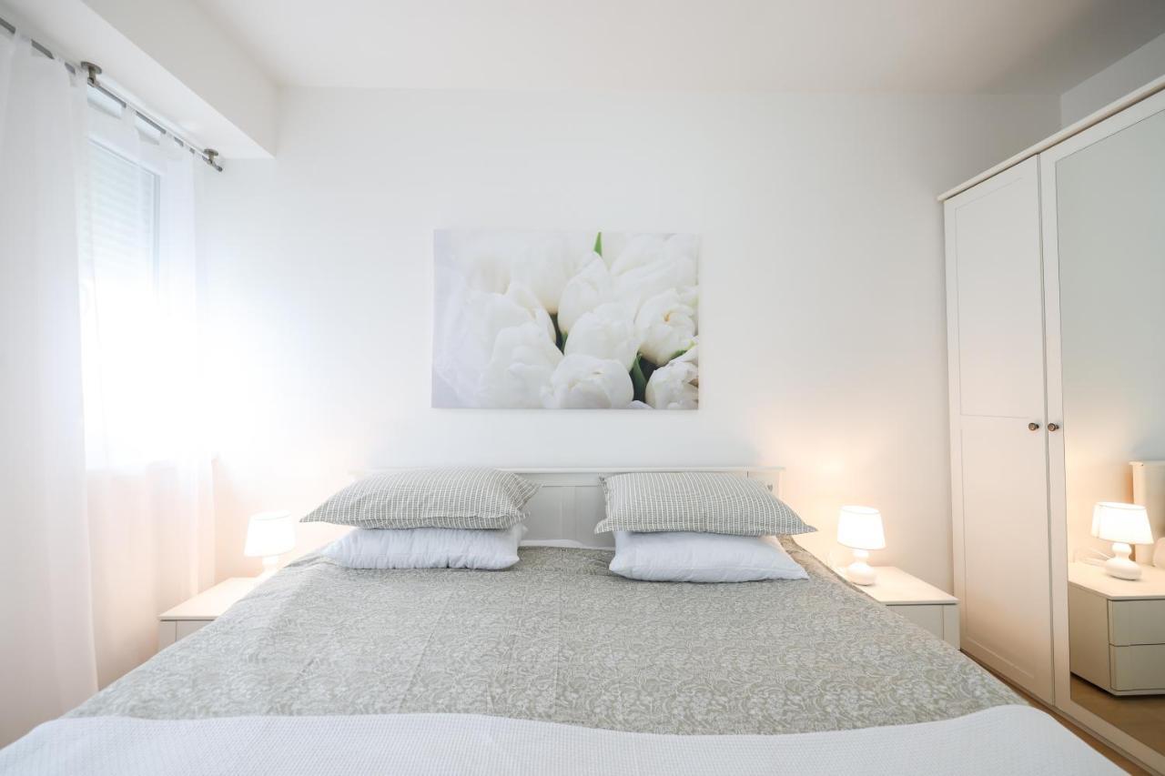 Cozy Niko Apartment - Private Parking And Balcony Zadar Buitenkant foto