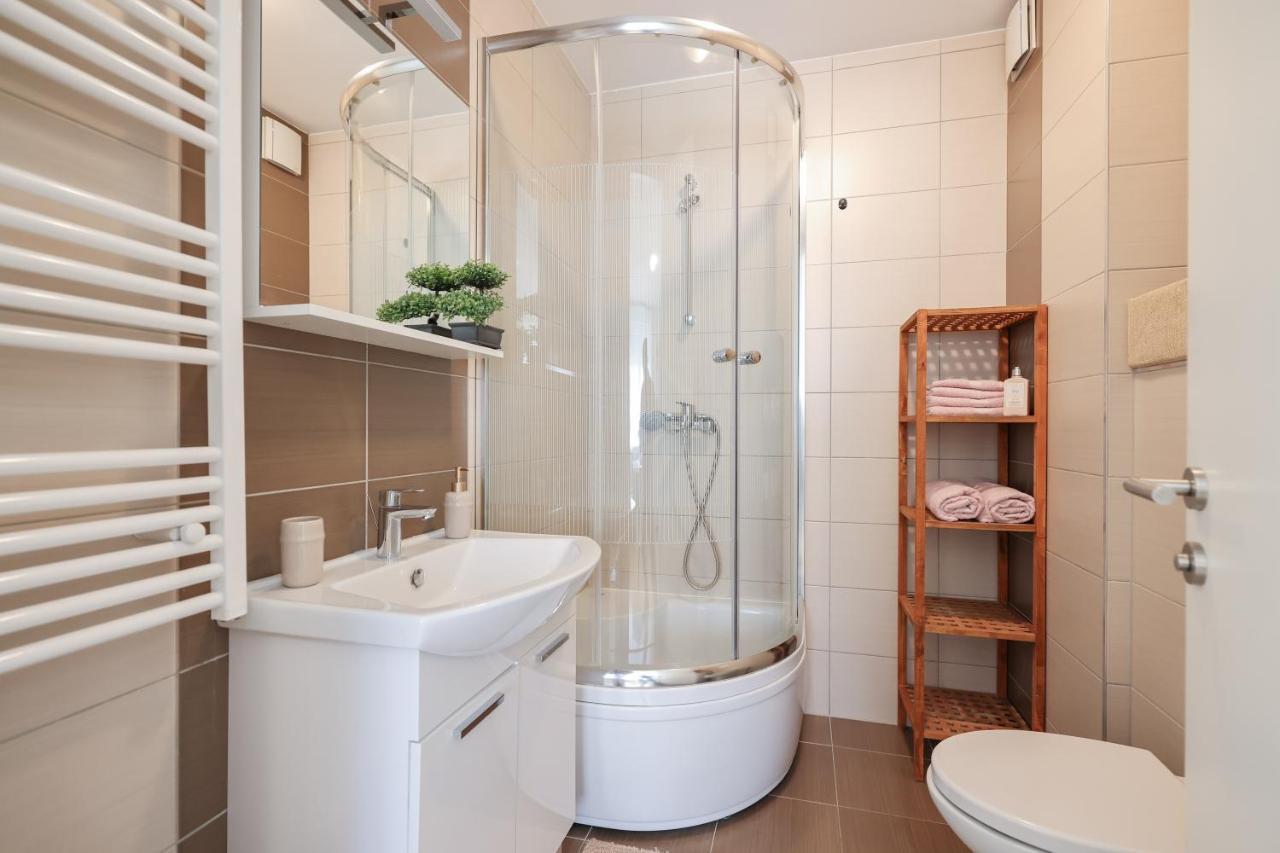 Cozy Niko Apartment - Private Parking And Balcony Zadar Buitenkant foto