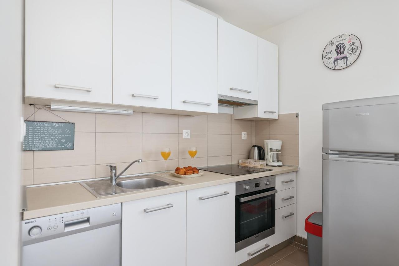Cozy Niko Apartment - Private Parking And Balcony Zadar Buitenkant foto