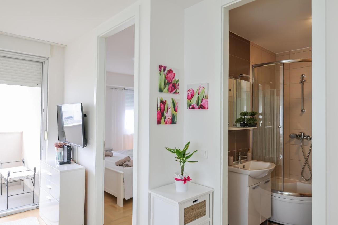 Cozy Niko Apartment - Private Parking And Balcony Zadar Buitenkant foto